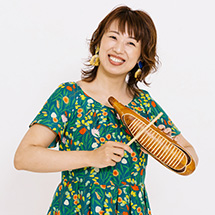 写真：マヤコ（Vo）