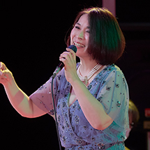 鈴木麻美（Vo）