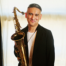 写真：石川周之介（Sax）