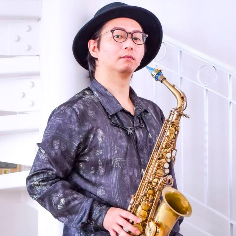 写真：YODAX（Sax, Vo）
